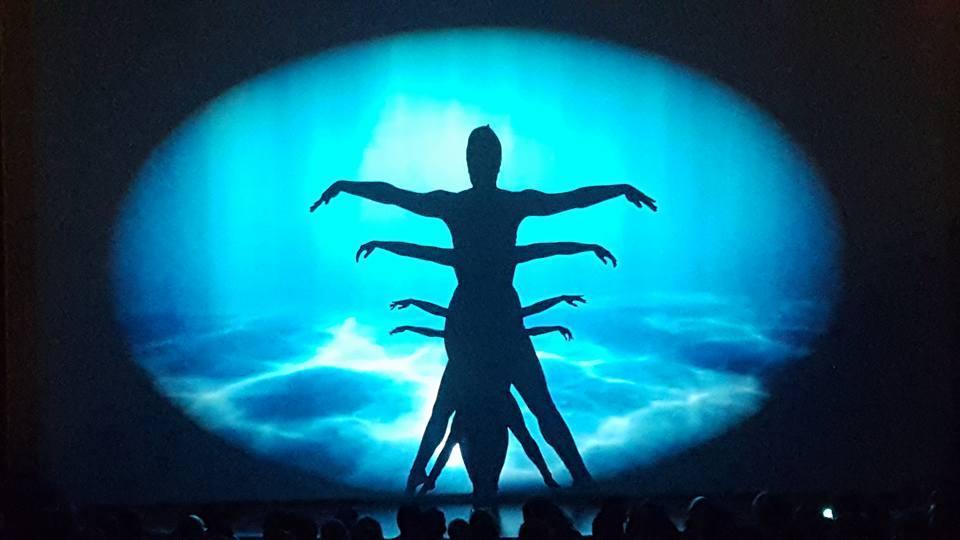 Diagram  showing the relationship between amplitude and volume