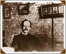 https://www.aip.org/history/exhibits/electron/images/thomb1.jpg