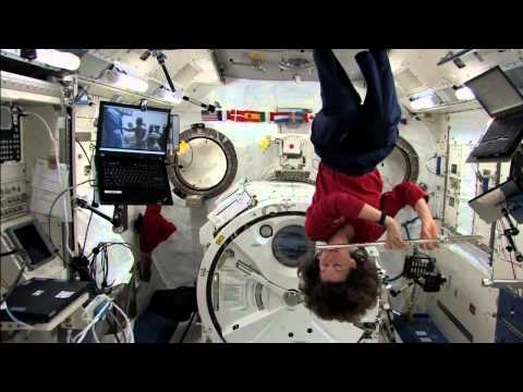 Thumbnail for the embedded element "Weightless Astronaut Pushes Herself With a Single Hair | NASA ISS Space Science HD"