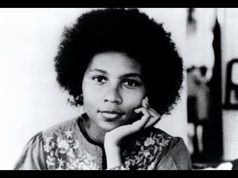 Thumbnail for the embedded element "bell hooks"