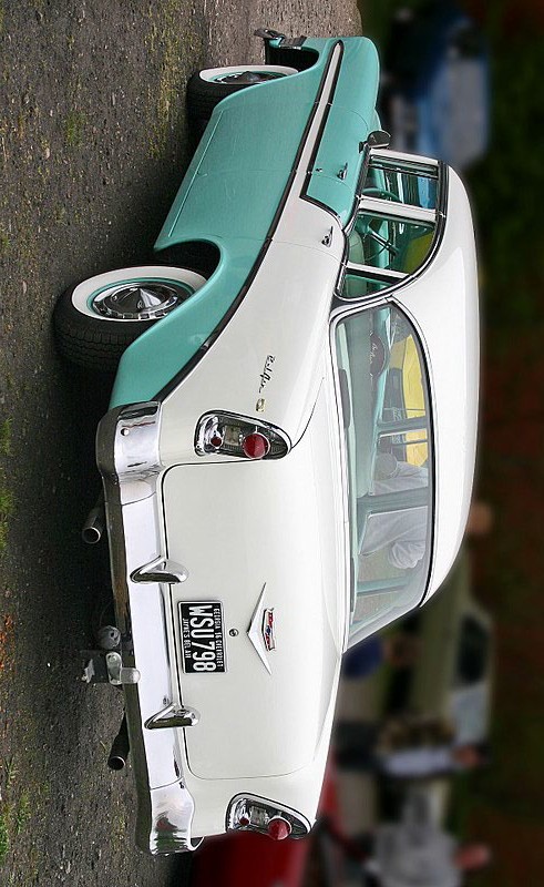 File:Chevrolet Bel Air 1956 4door Sedan rear.jpg