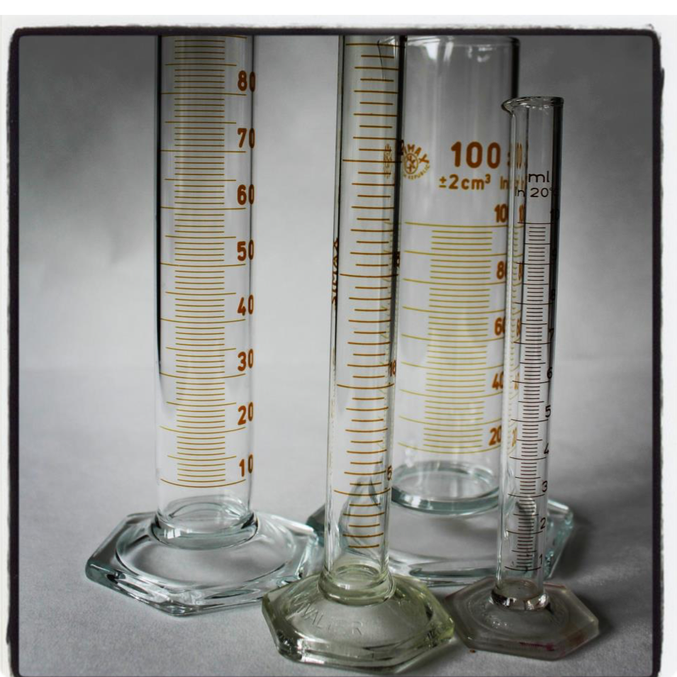 Graduated cylinders of various sizes.