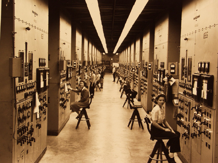 Calutron Girls at work in Y-12